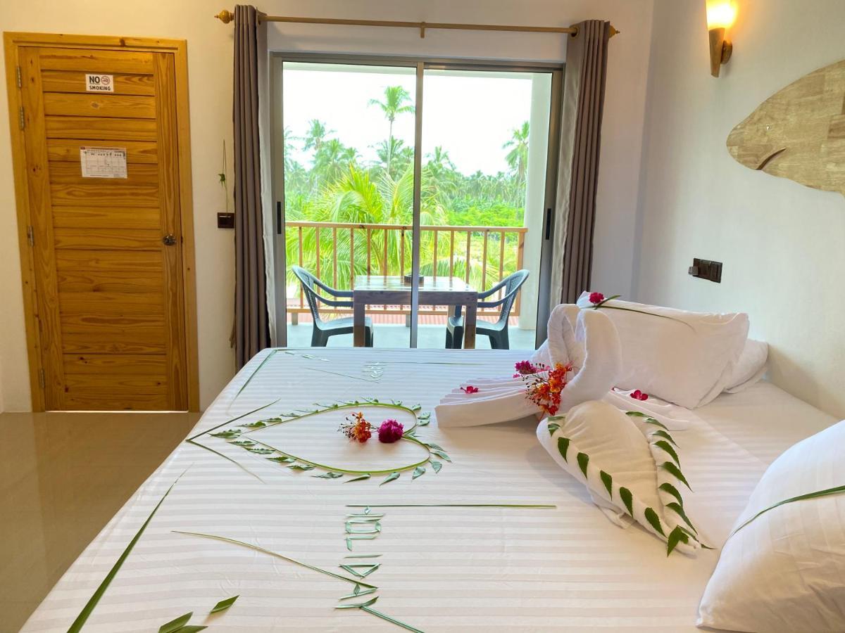 Thila Farm View Hotel Thoddoo Buitenkant foto