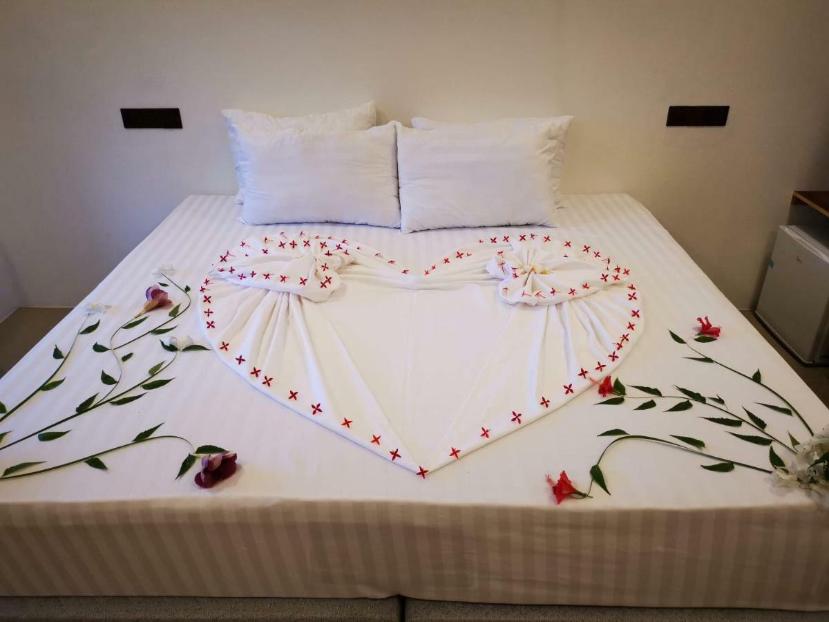 Thila Farm View Hotel Thoddoo Buitenkant foto