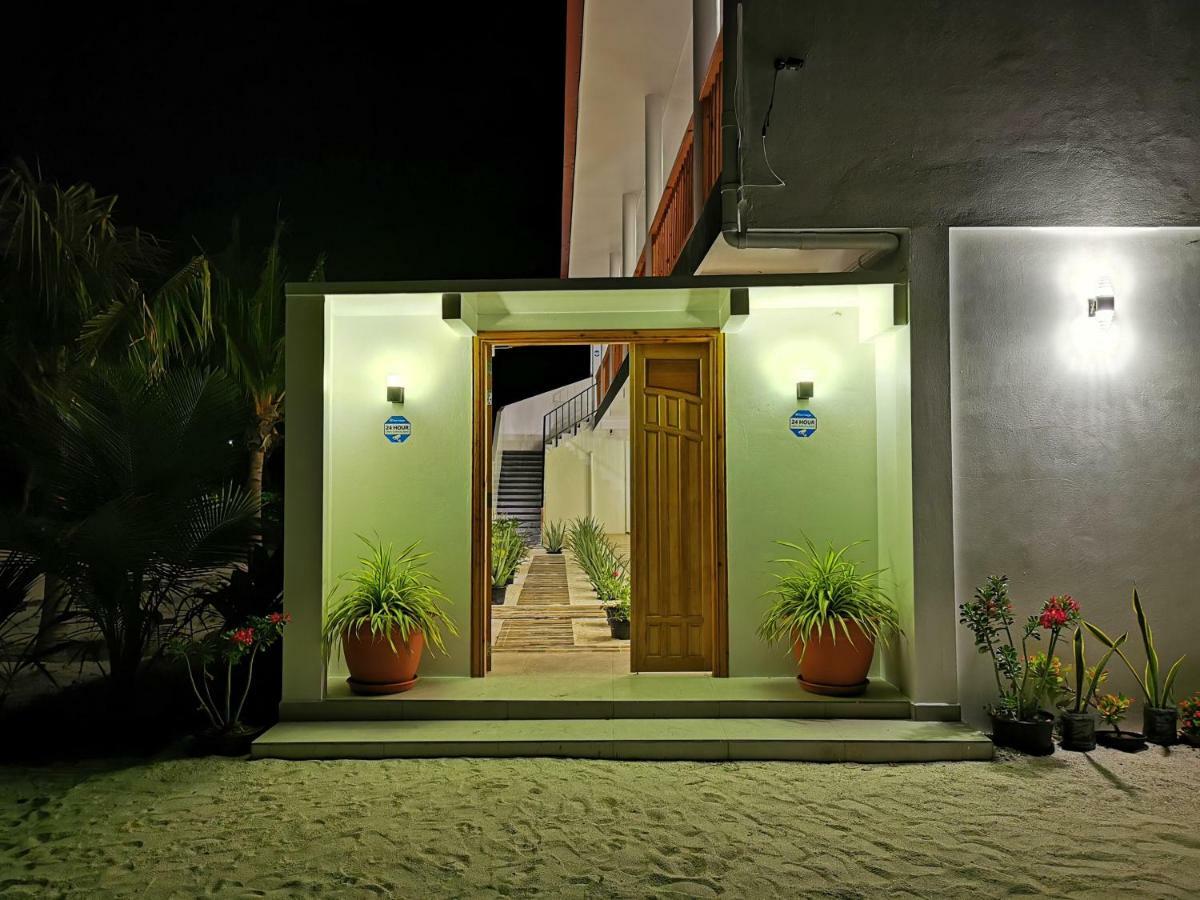 Thila Farm View Hotel Thoddoo Buitenkant foto